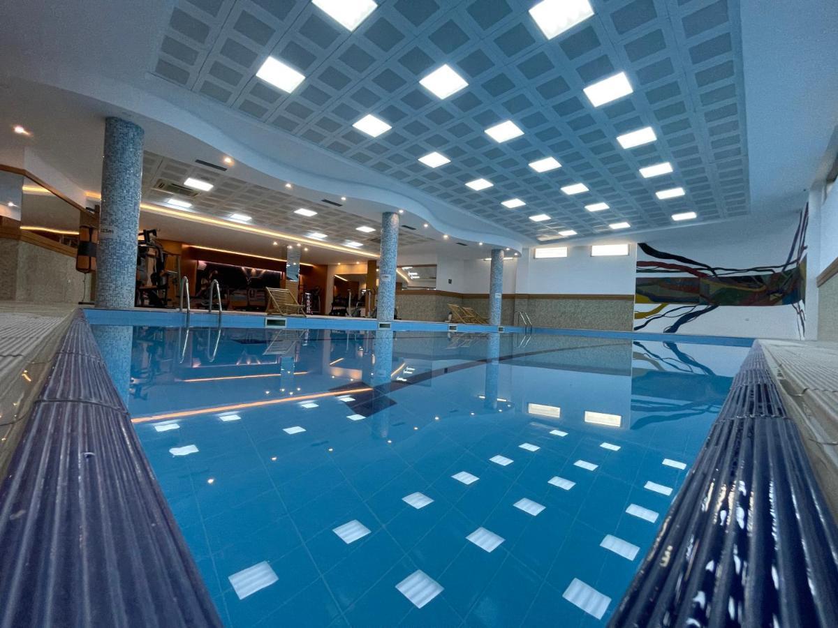 Van Royal Hotel Erbil Esterno foto