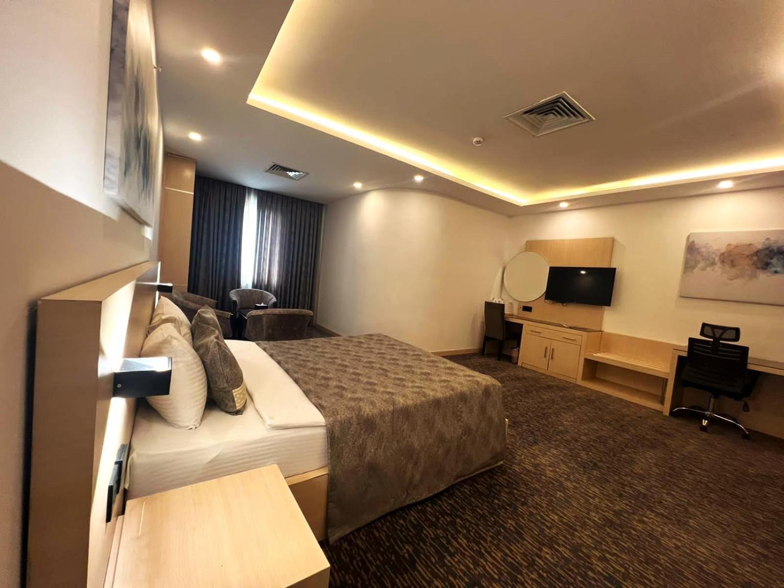 Van Royal Hotel Erbil Esterno foto