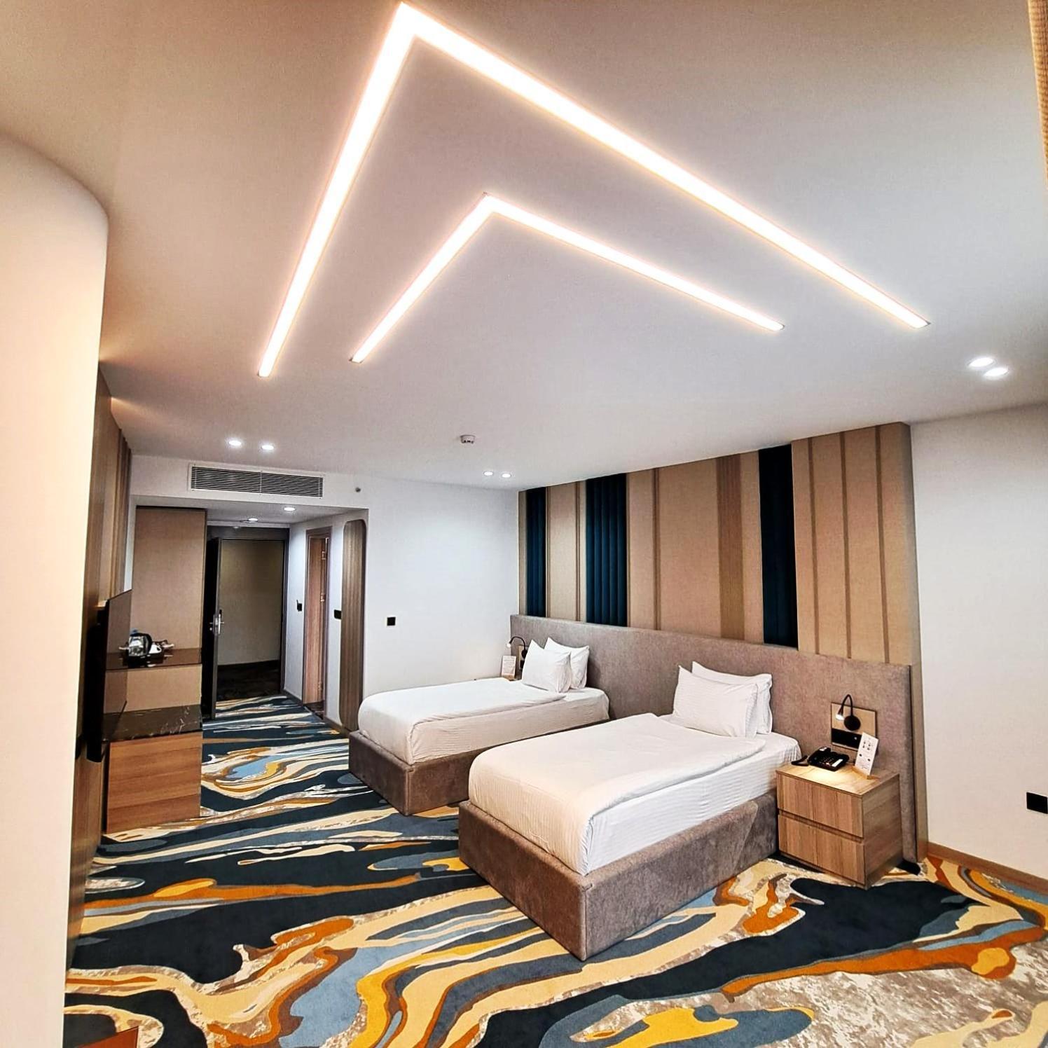 Van Royal Hotel Erbil Esterno foto