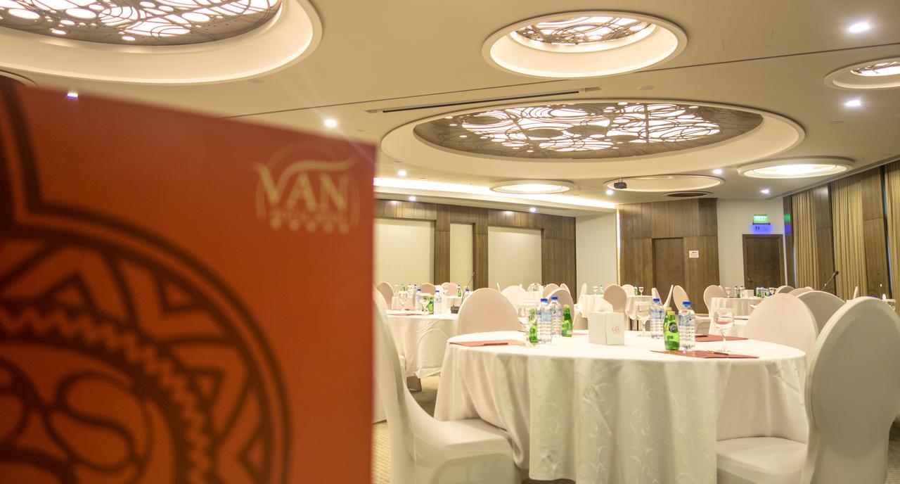 Van Royal Hotel Erbil Esterno foto